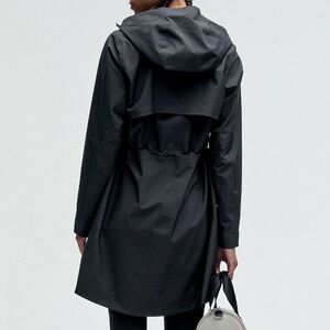 Lululemon Rain Rebel jacket